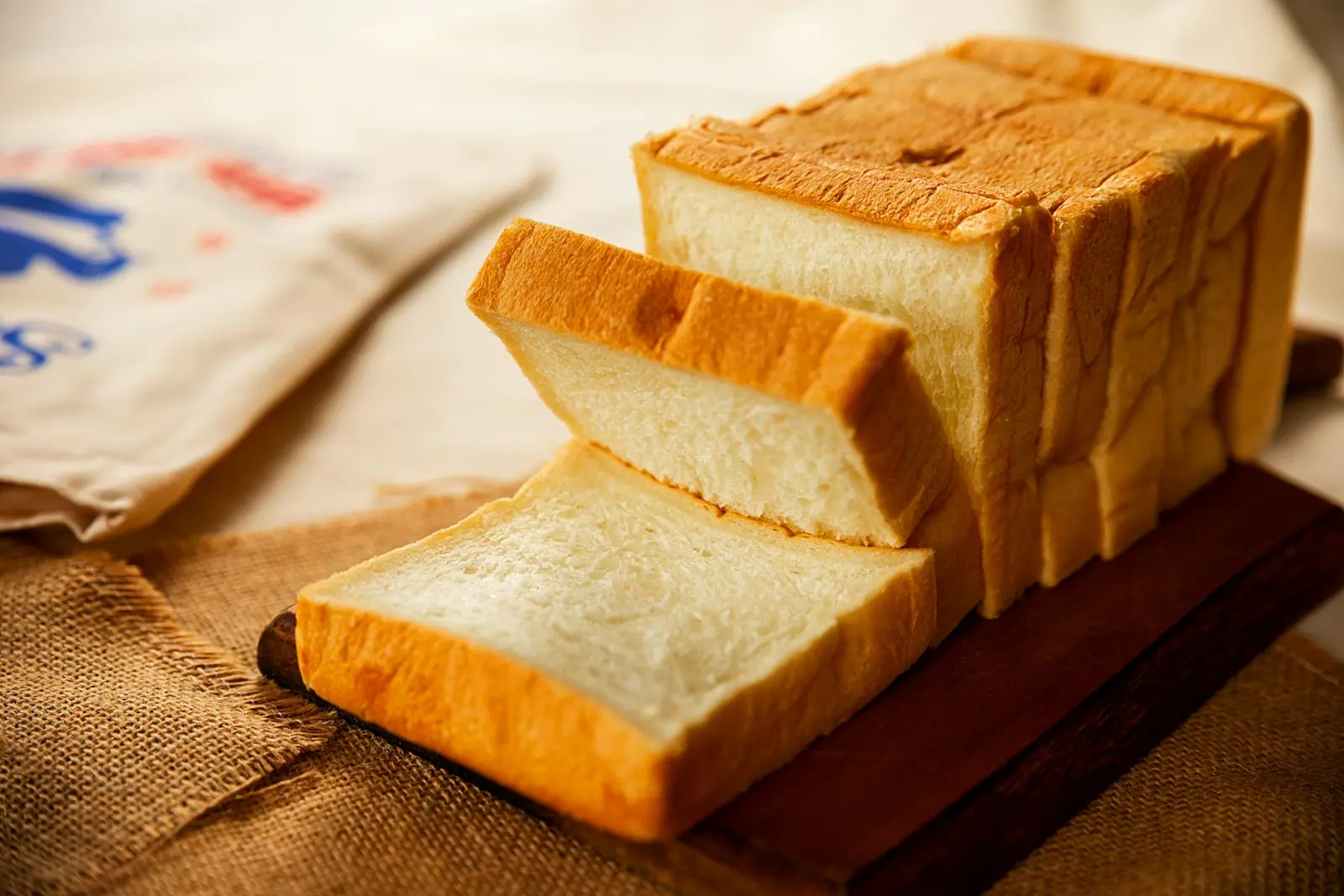 Sliced bread loaves ready for automatic packing